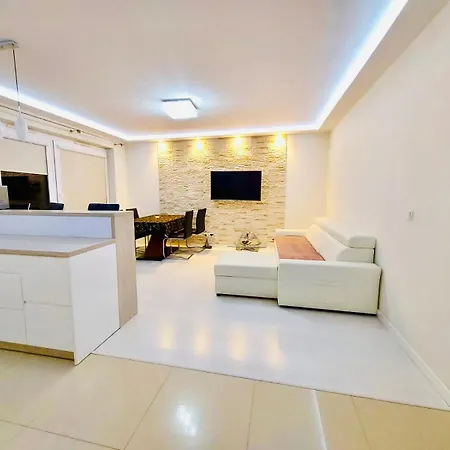 Luna Deluxe Magellana 公寓 弗罗茨瓦夫