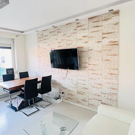 Luna Deluxe Magellana * Breslavia