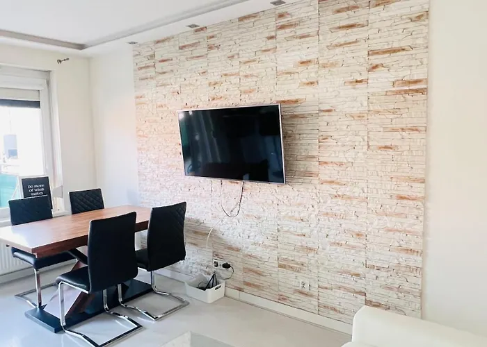 Luna Deluxe Magellana * Wrocław